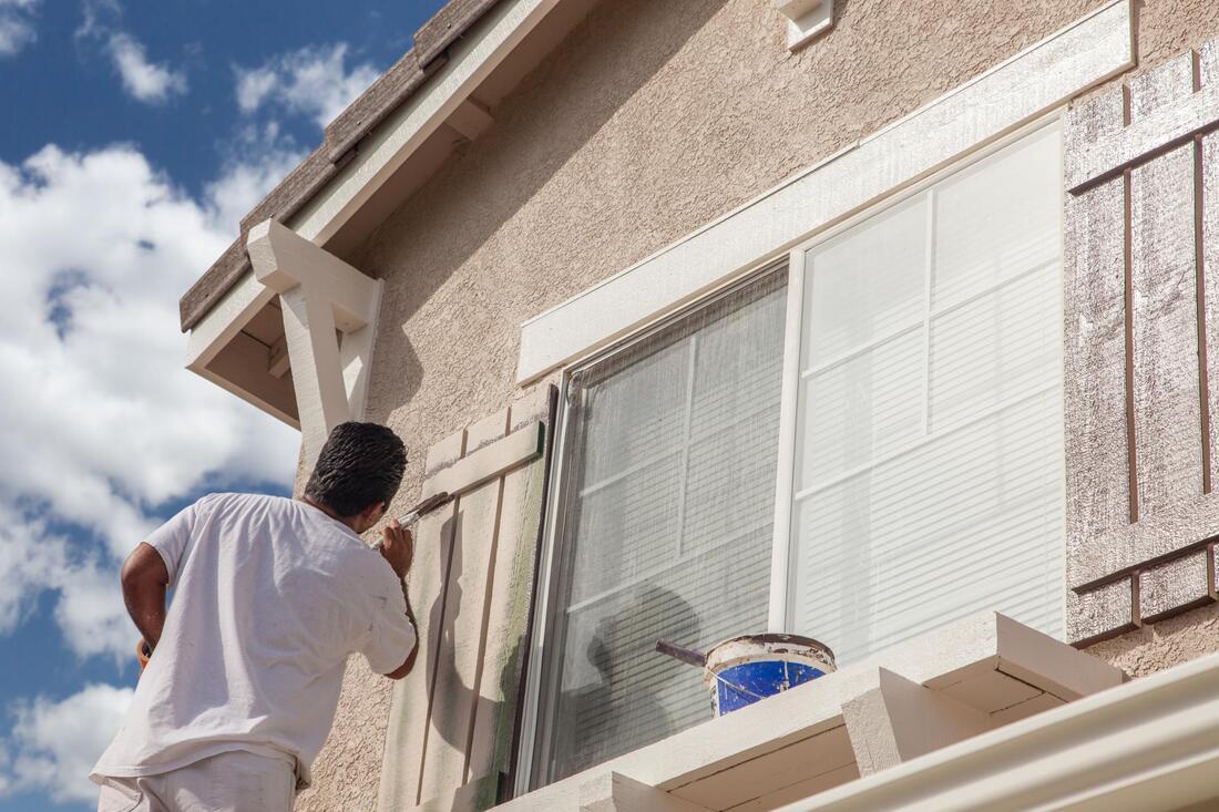 exterior painting in action